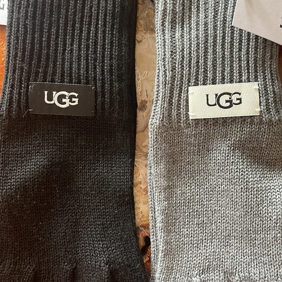NWT UGG gloves one size - Picture 3 of 10